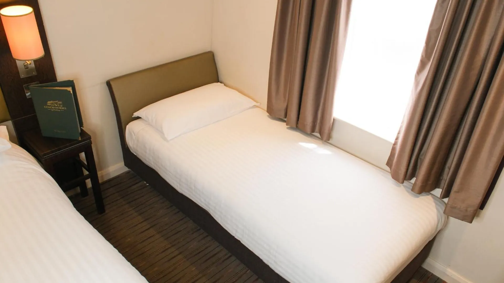 Coach & Horses Hotel Кардифф