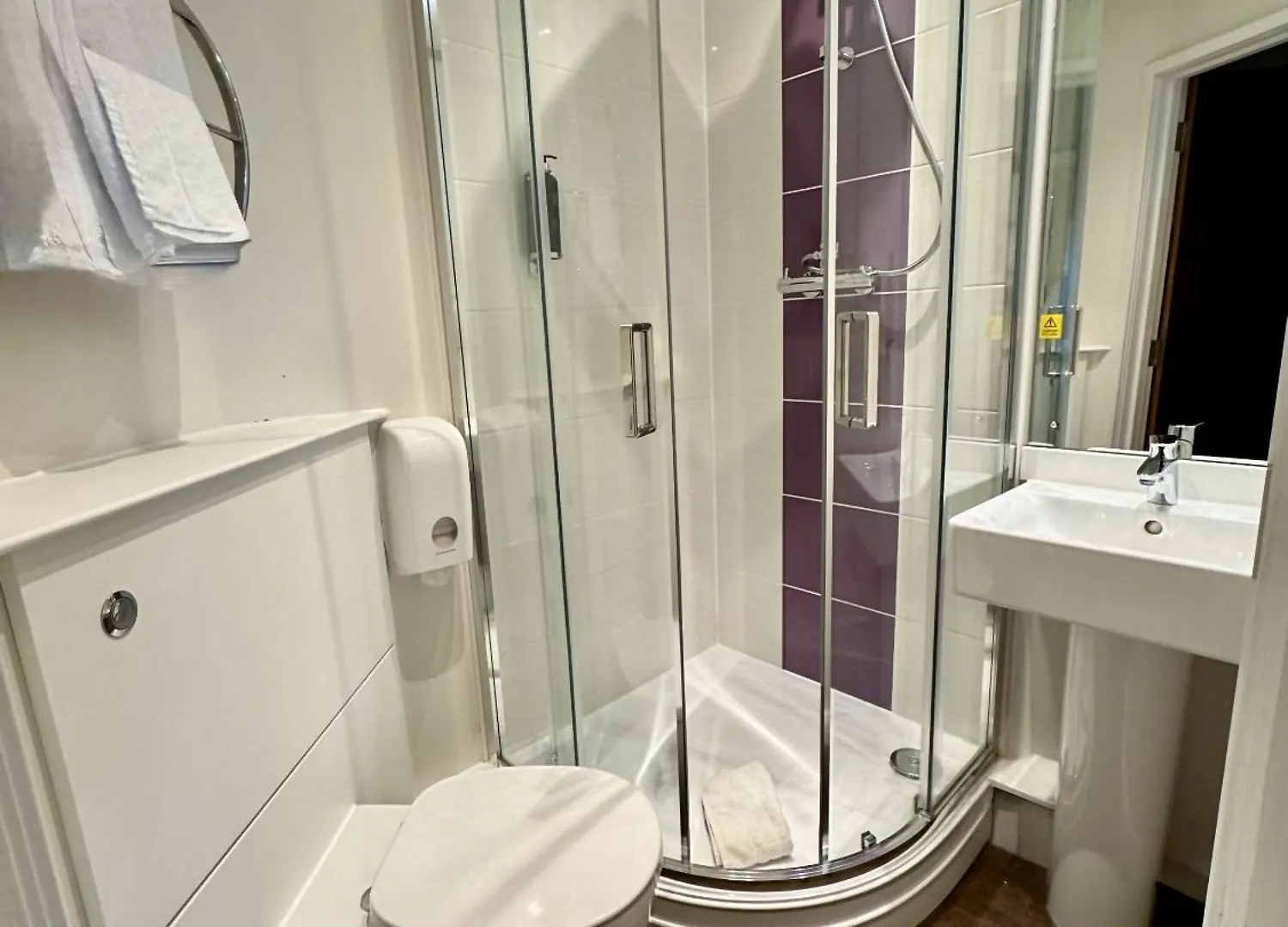 Coach & Horses Hotel Кардифф 0*,